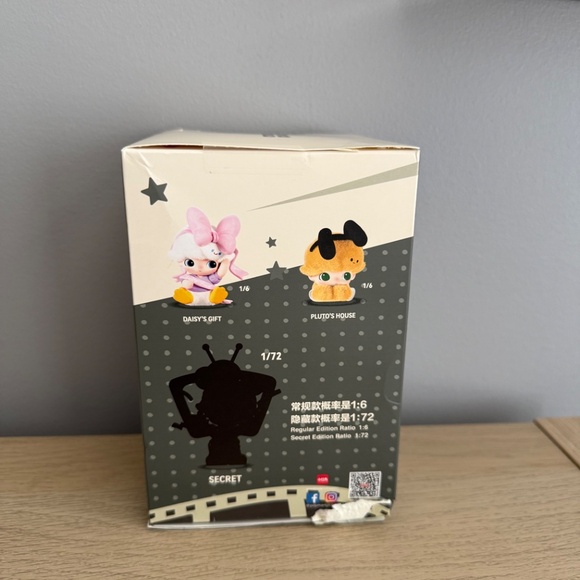 POPMART Dimoo World Open Box SECRET Mickey TV Show - Picture 4 of 9